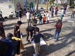 第1回全日本こま技選手権大会 予選の様子